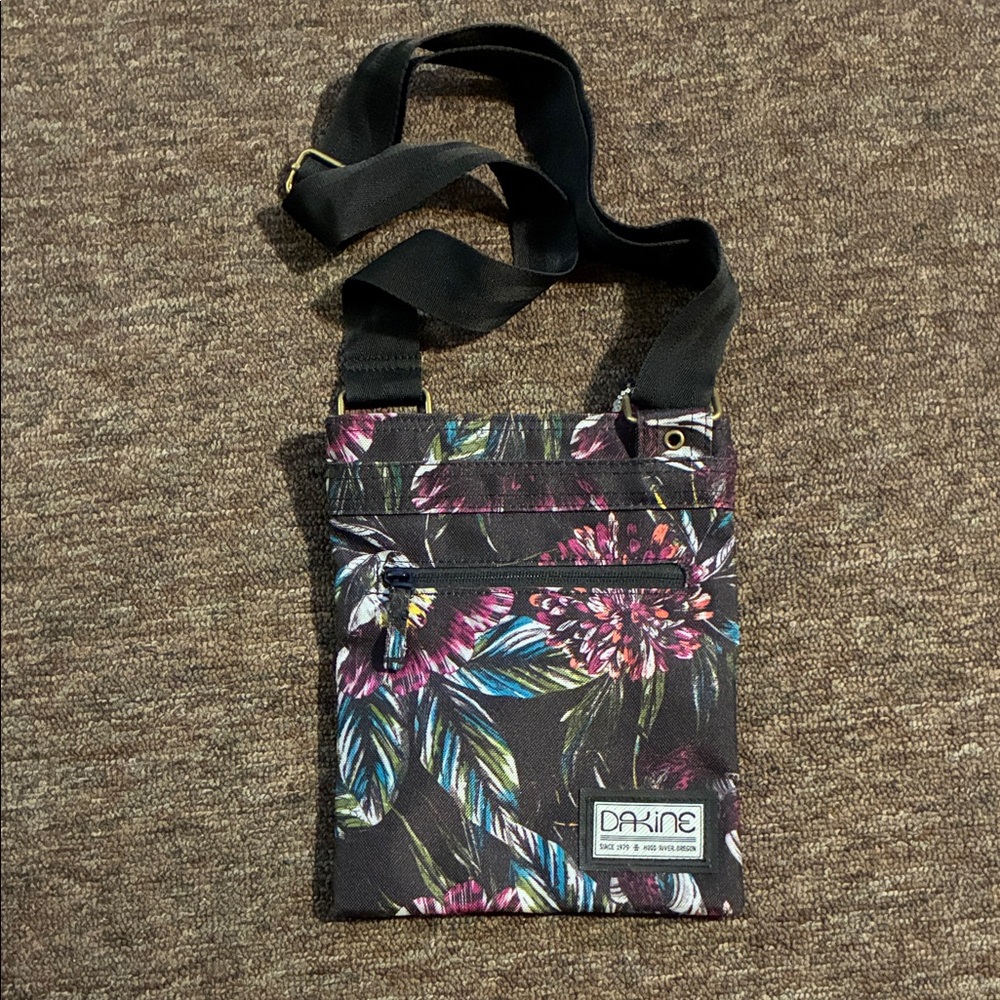 Dakine Black Floral Small Crossbody Pouch